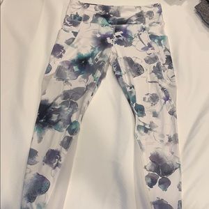 Athleta high waisted powervita 7/8 leggings